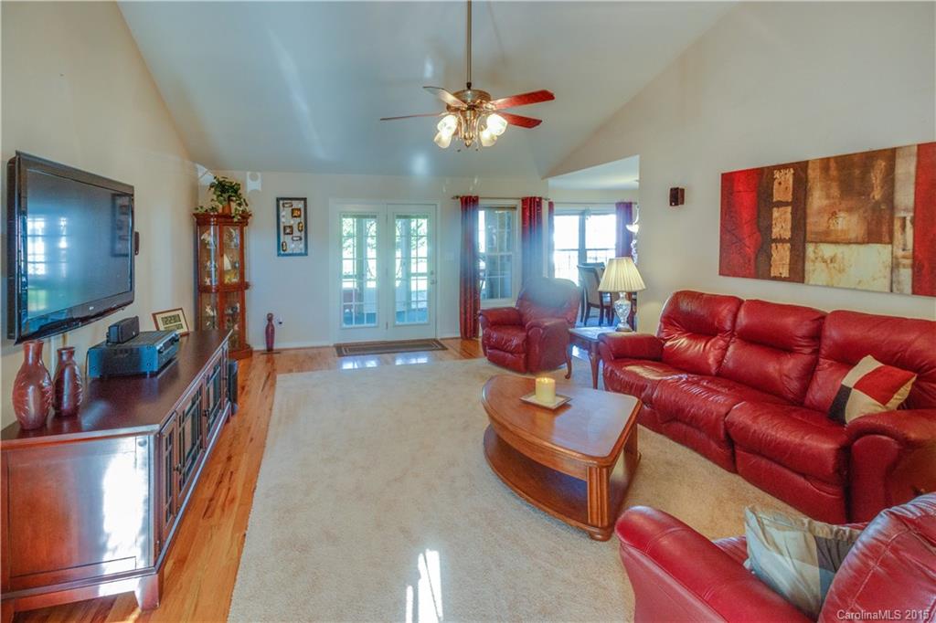 Property image 5 of 501 Carpenter Street in Temple Heights, Maiden, NC 28650