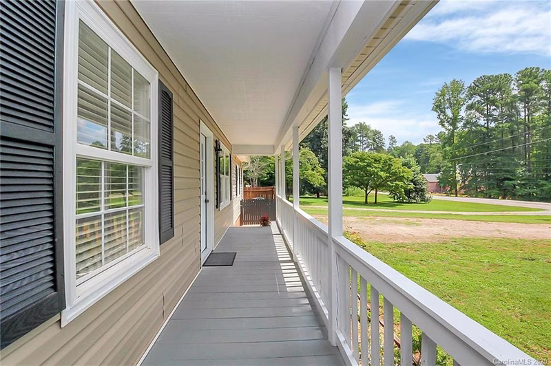 Property image 3 at 306 Chuckwood Road, Mooresville, NC 28117
