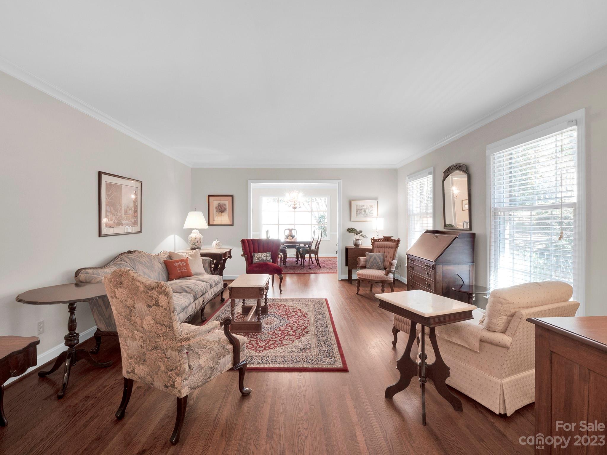 Property image 5 of 4015 Oldfield Road in Kingswood, Charlotte, NC 28226