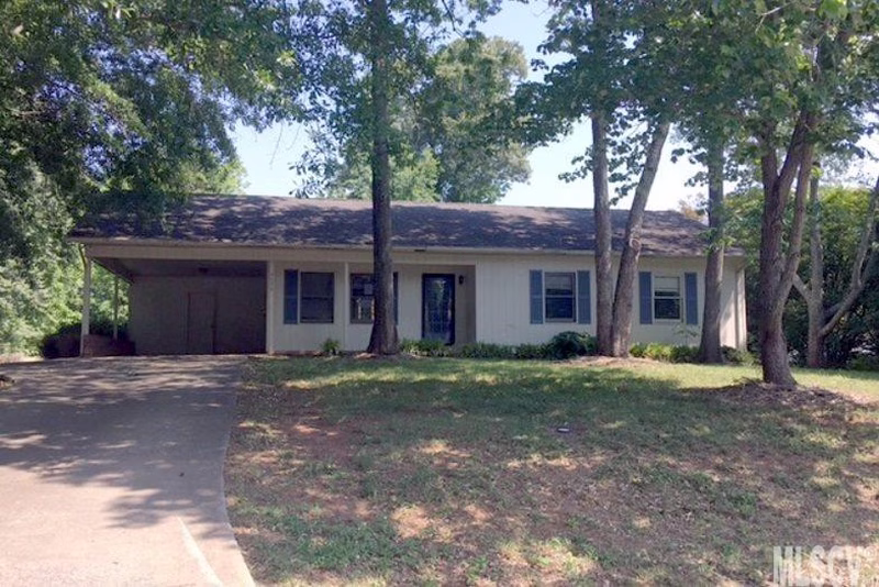 4652 Queens Road