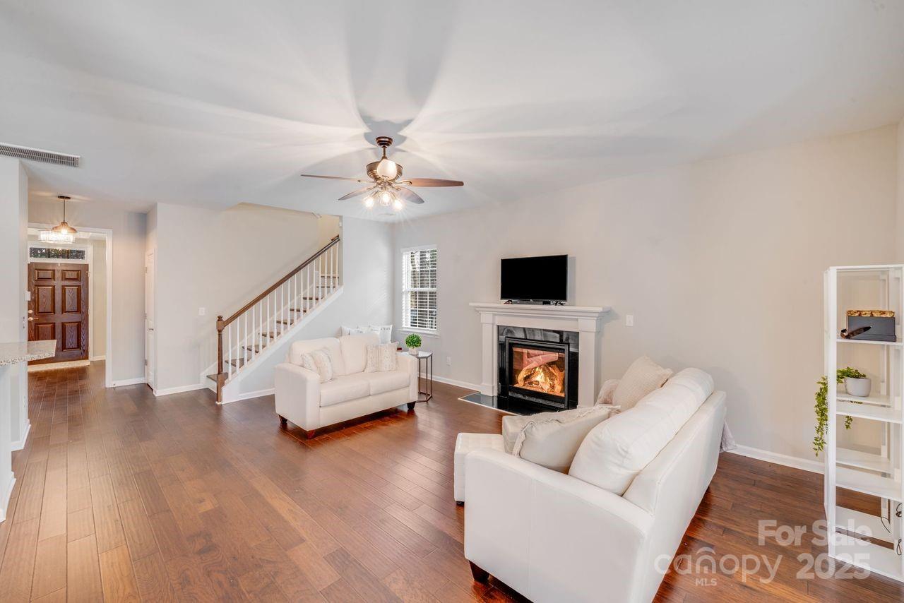 Property image 4 of 220 Kenway Loop in Woodleaf, Mooresville, NC 28117