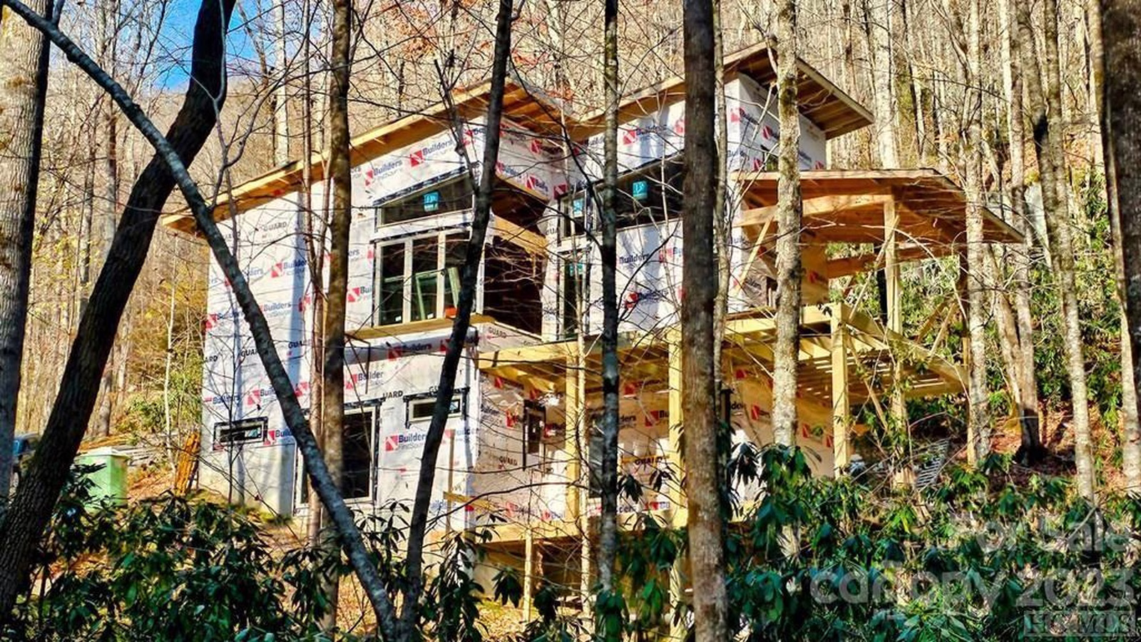 Property image 1 at 63 Speckled Feather Path, Sapphire, NC 28774
