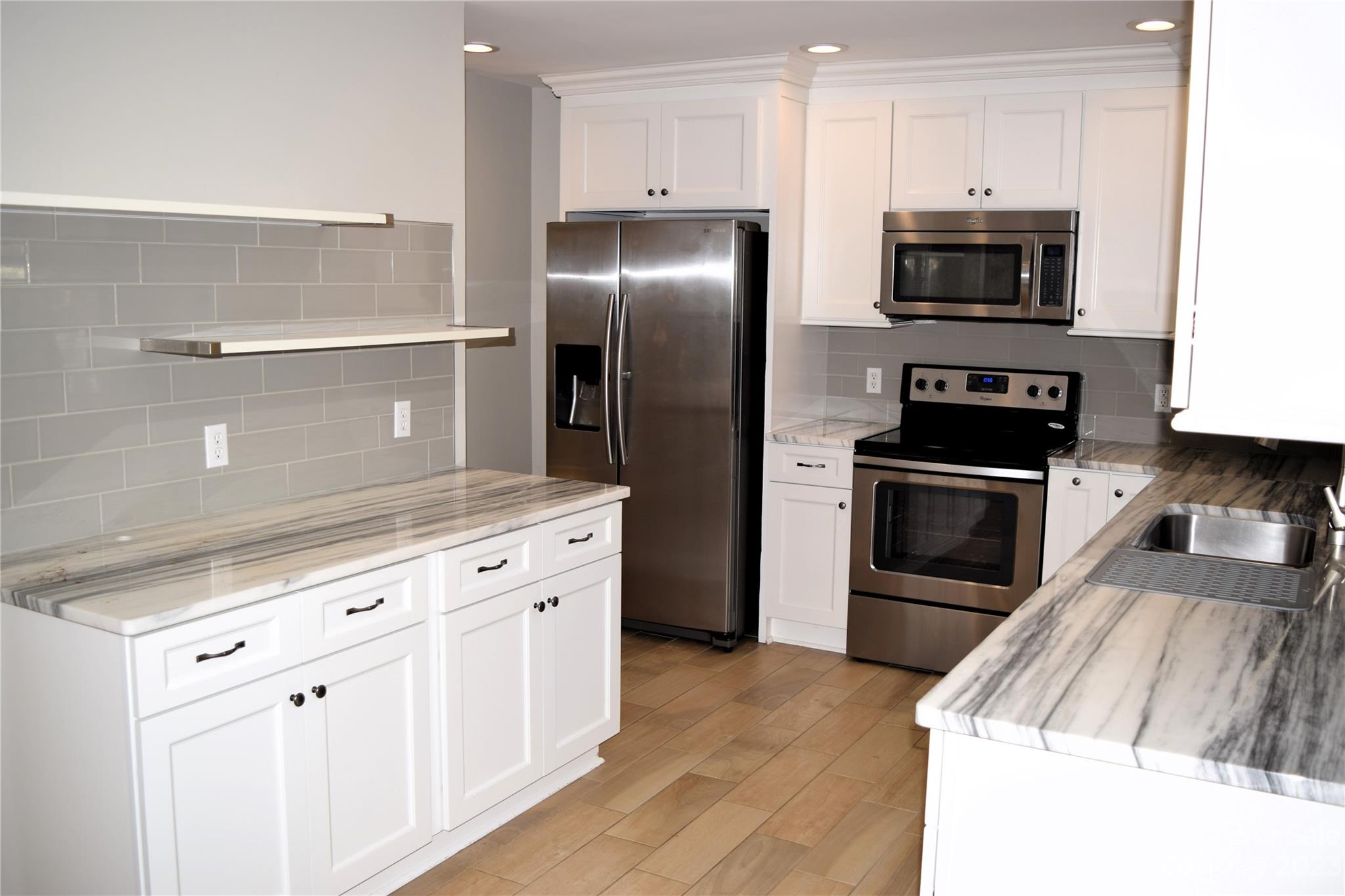 Property image 3 of 201 Aurora Lane in Shepherds Vineyard, Huntersville, NC 28078