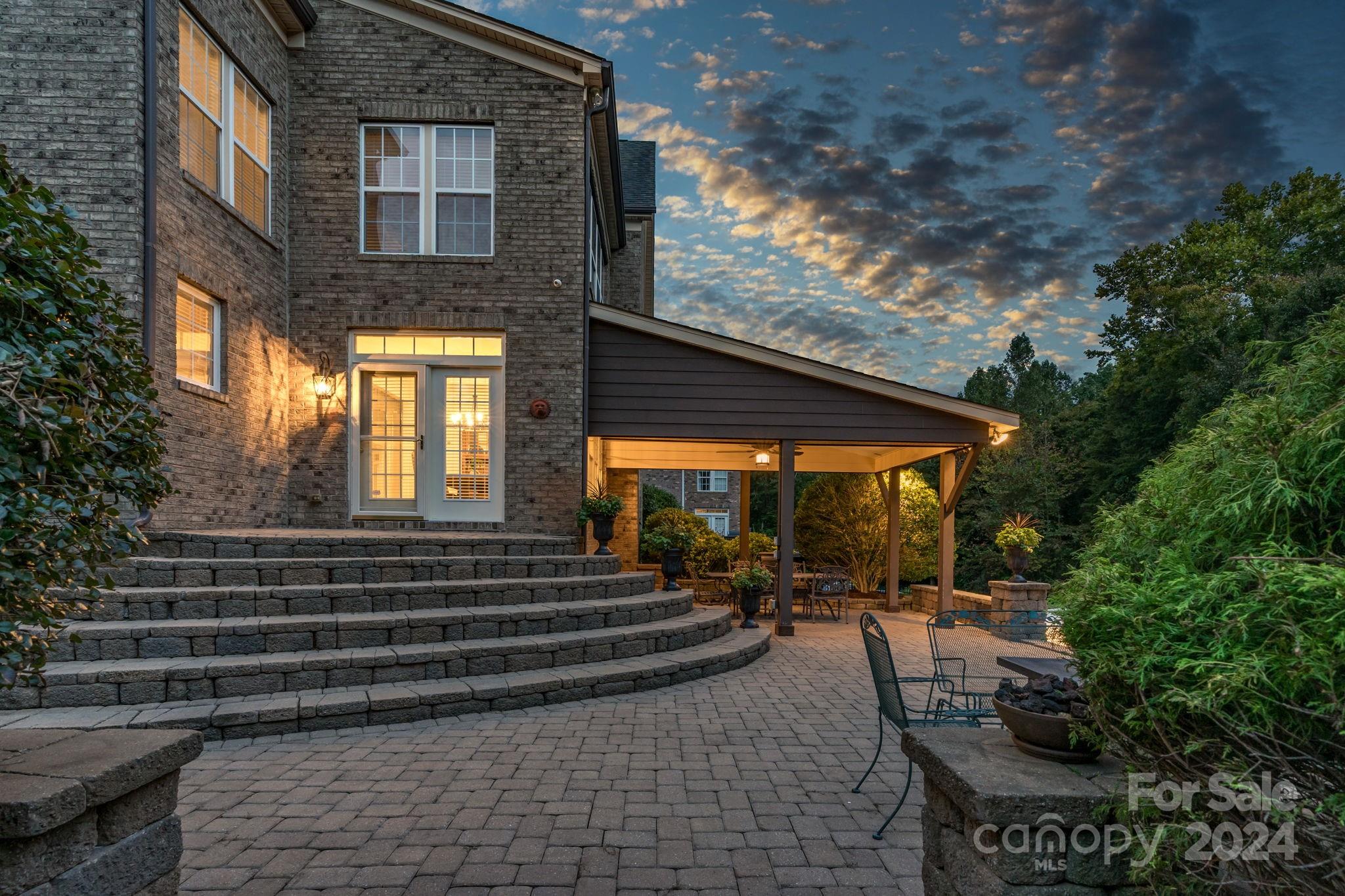 Property image 4 of 7303 Yellowhorn Trail in Weddington Trace, Waxhaw, NC 28173