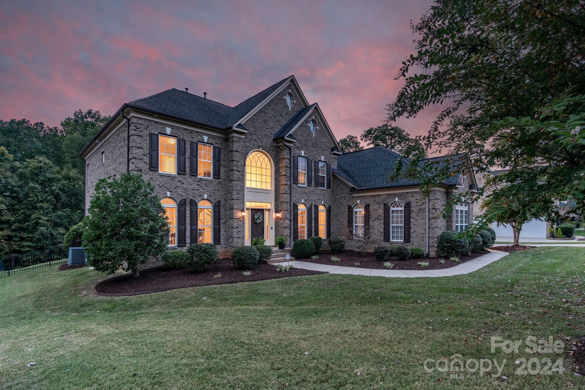 Property image 5 of 7303 Yellowhorn Trail in Weddington Trace, Waxhaw, NC 28173
