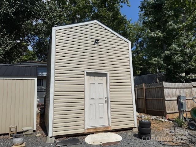 Property image 5 of 114 Redwood Trail in Twin Harbor, Mount Gilead, NC 27306
