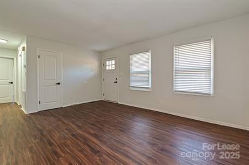 Property image 2 at 4100 Dinglewood Avenue, Charlotte, NC 28205