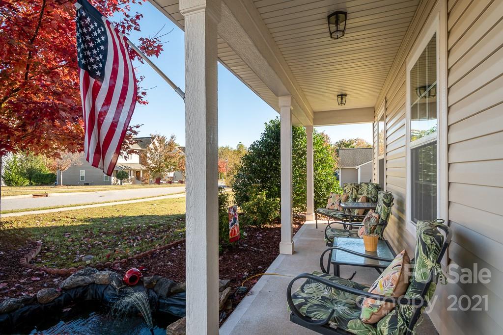 Property image 5 of 1462 Winter Drive in Valleybrook, Statesville, NC 28677