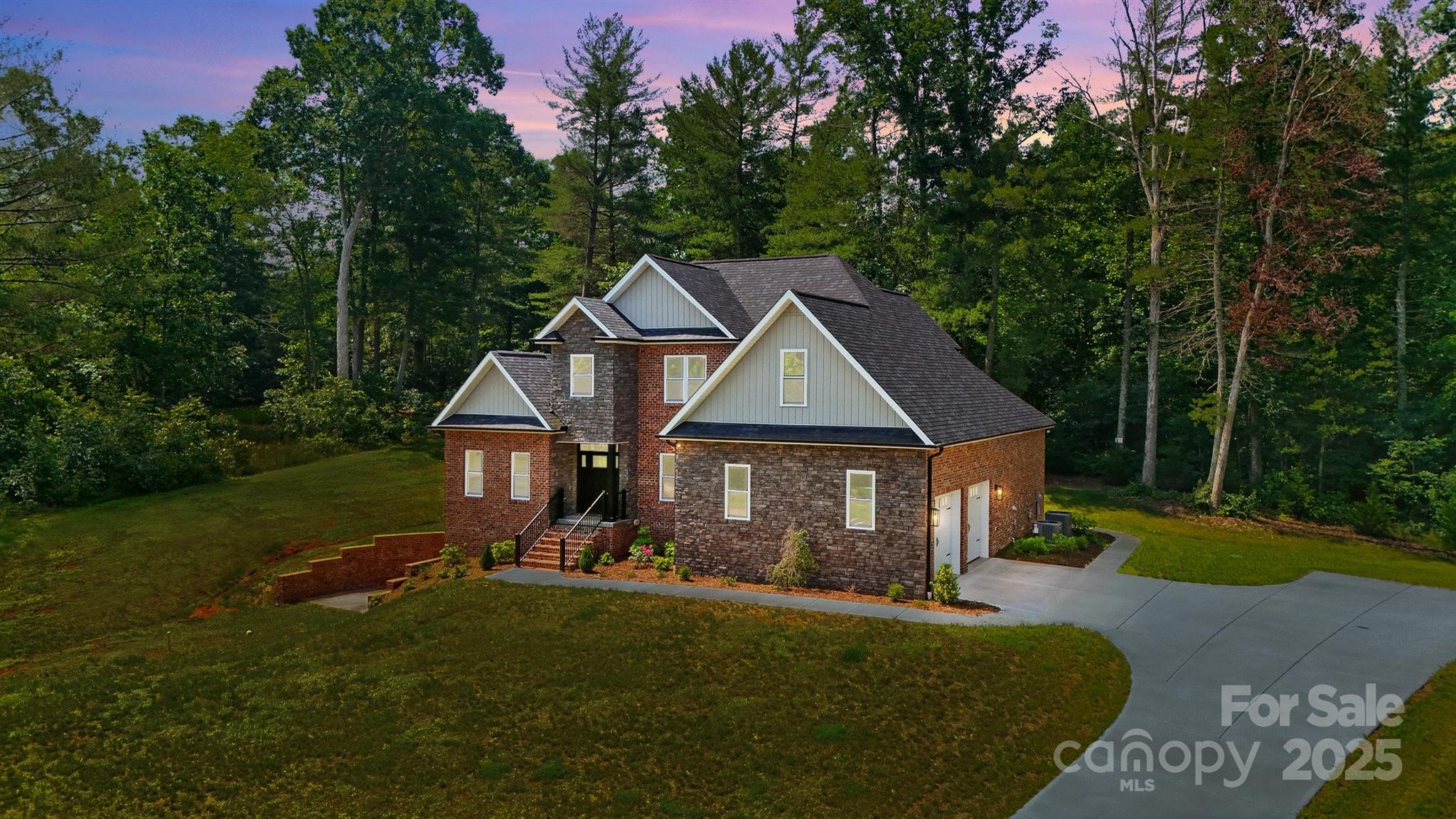 Property image 4 of 5943 Vintage Court in Antler Cove, Granite Falls, NC 28630