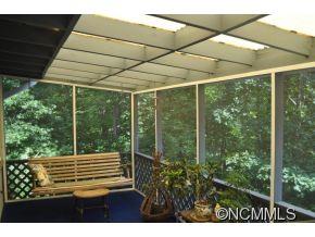 Property image 4 of 406 Birdland Dr in Jeter Mtn Terrace, Hendersonville, NC 28739