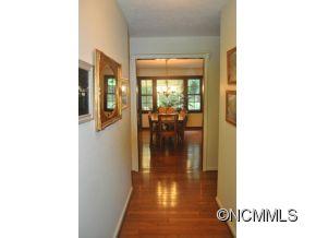 Property image 5 of 406 Birdland Dr in Jeter Mtn Terrace, Hendersonville, NC 28739