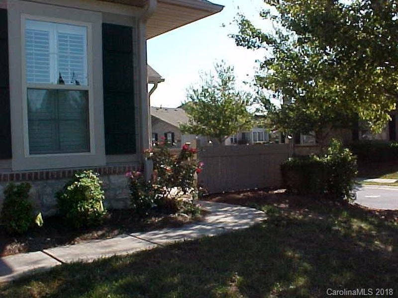 Property image 3 at 2411 Coltsview Lane, Matthews, NC 28105