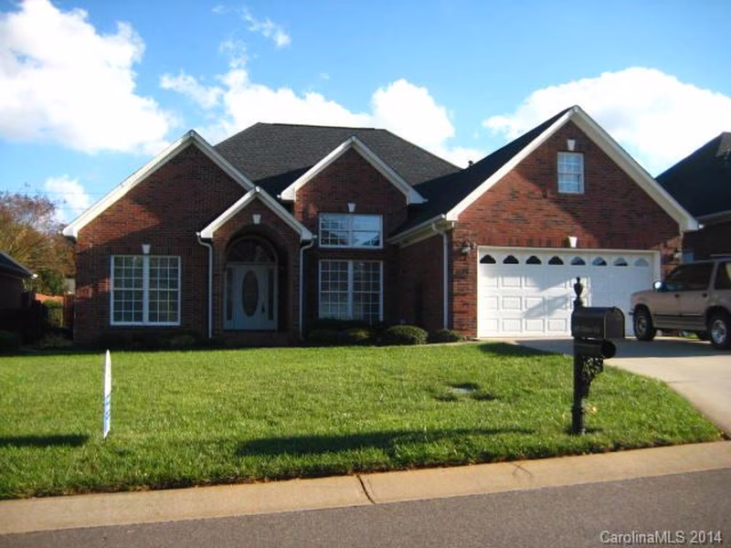 1609 Elkhart Circle