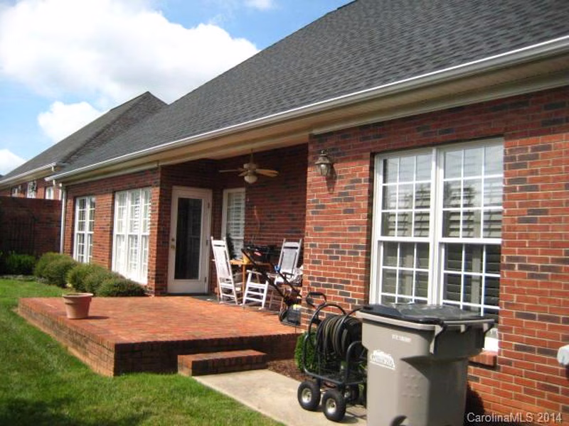 Property image 2 at 1609 Elkhart Circle, Gastonia, NC 28054