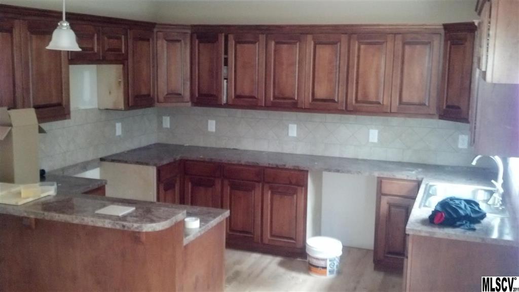 Property image 4 of 601 E Carpenter Street in Temple Heights, Maiden, NC 28650
