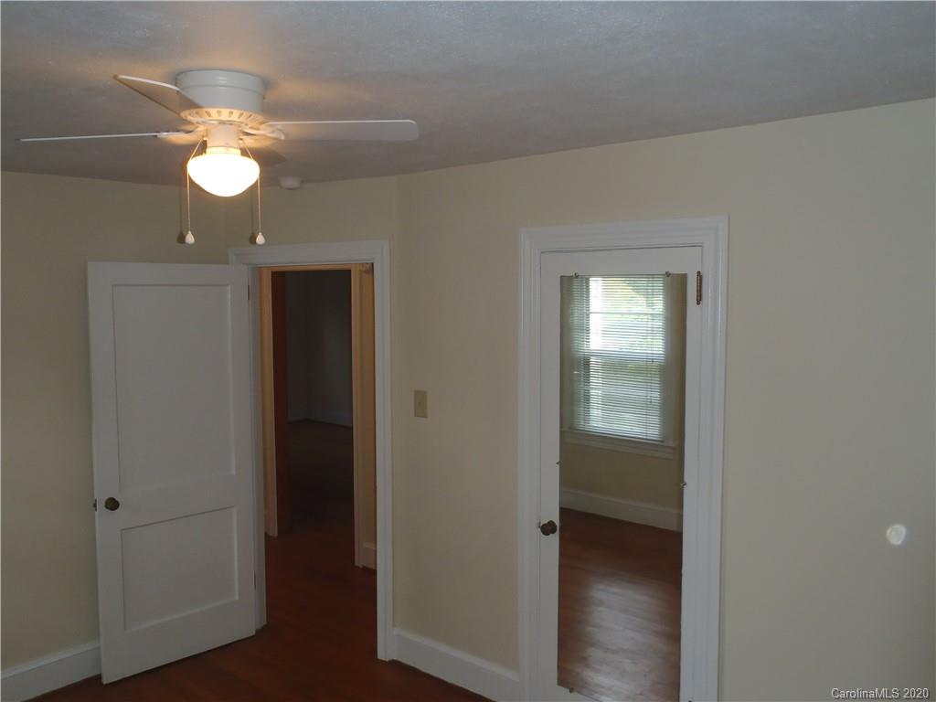 Property image 4 of 802 Wood Street in Park Place, Statesville, NC 28677