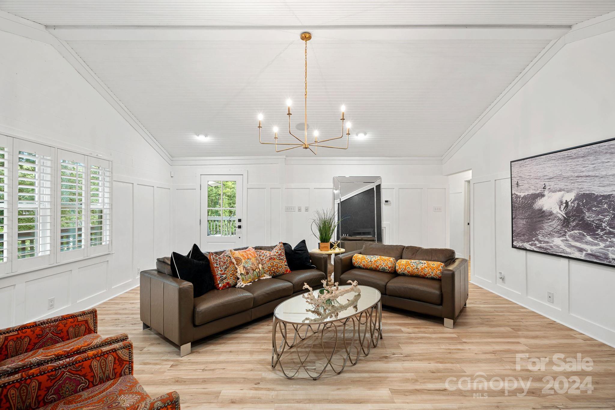Property image 3 of 137 Brookridge Lane in Brookridge Shores, Mooresville, NC 28117