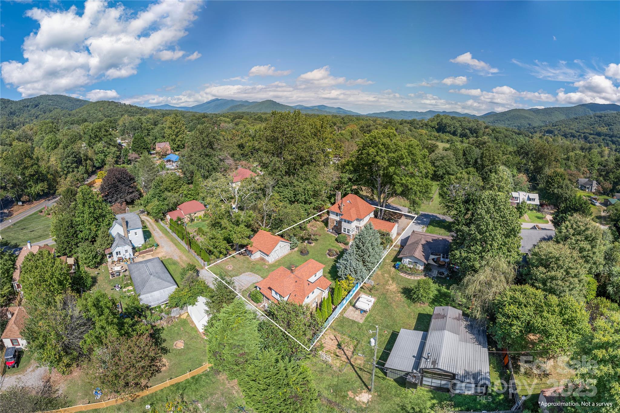Property image 2 of 115 Stonewall Avenue in Grovemont, Swannanoa, NC 28778