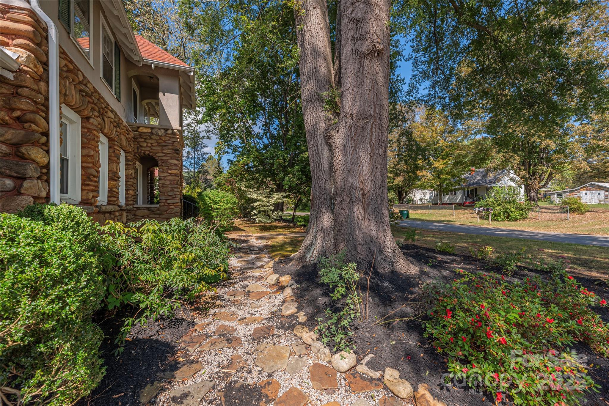 Property image 4 of 115 Stonewall Avenue in Grovemont, Swannanoa, NC 28778