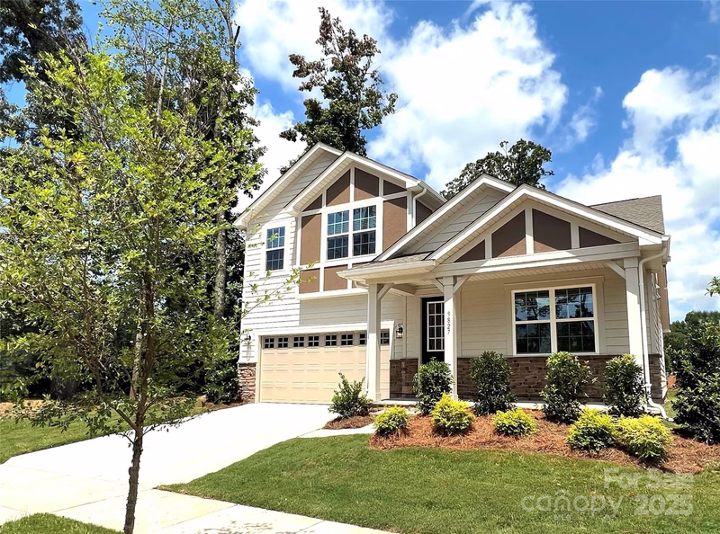 9827 Quercus Lane
