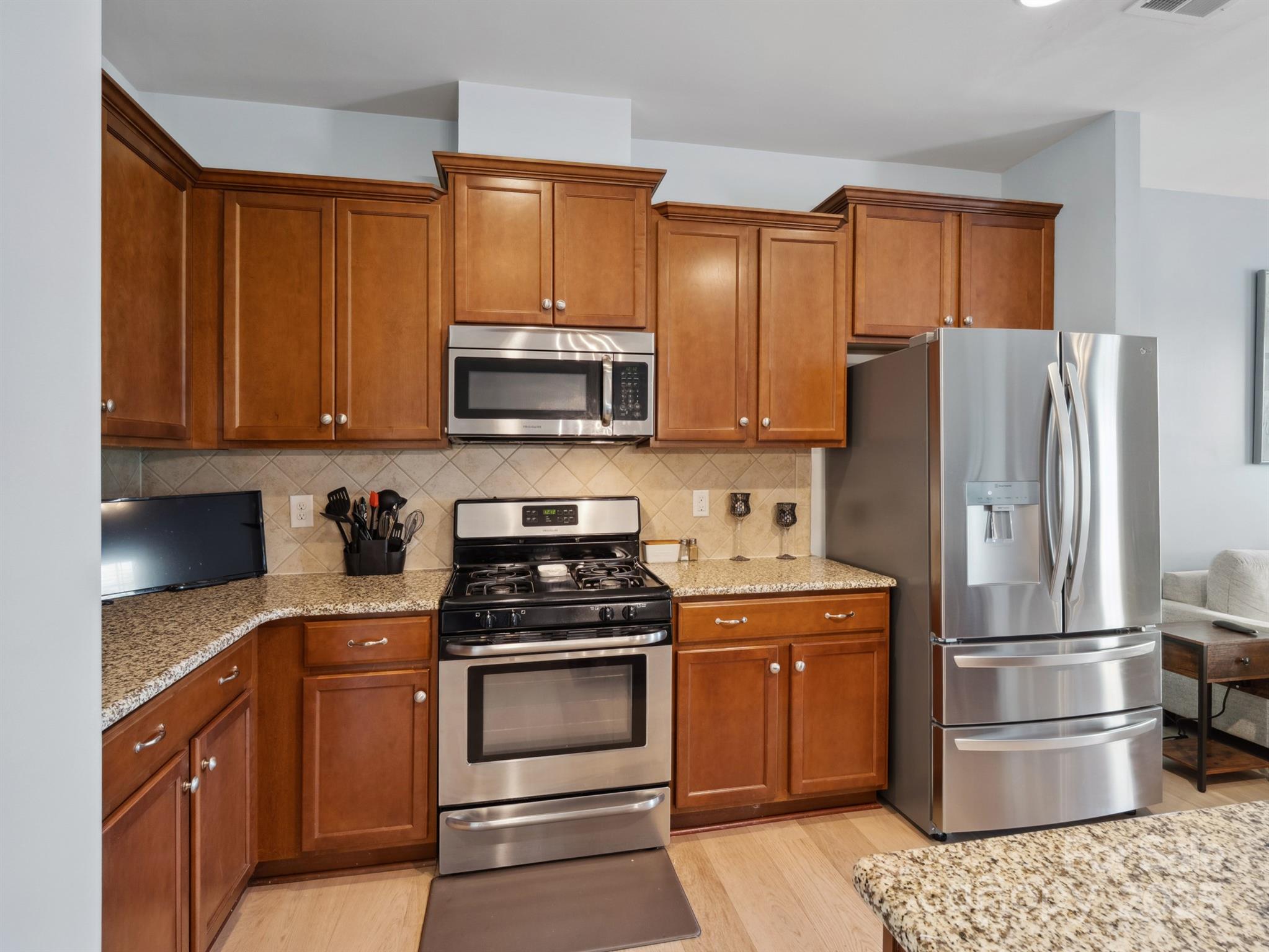 Property image 3 of 3306 Yarmouth Lane in Kinmere Commons, Gastonia, NC 28056