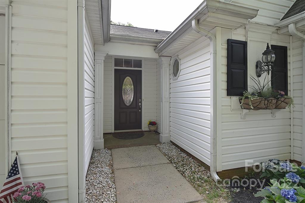 Property image 3 of 7613 Pence Pond Lane in Pence Pond, Charlotte, NC 28227