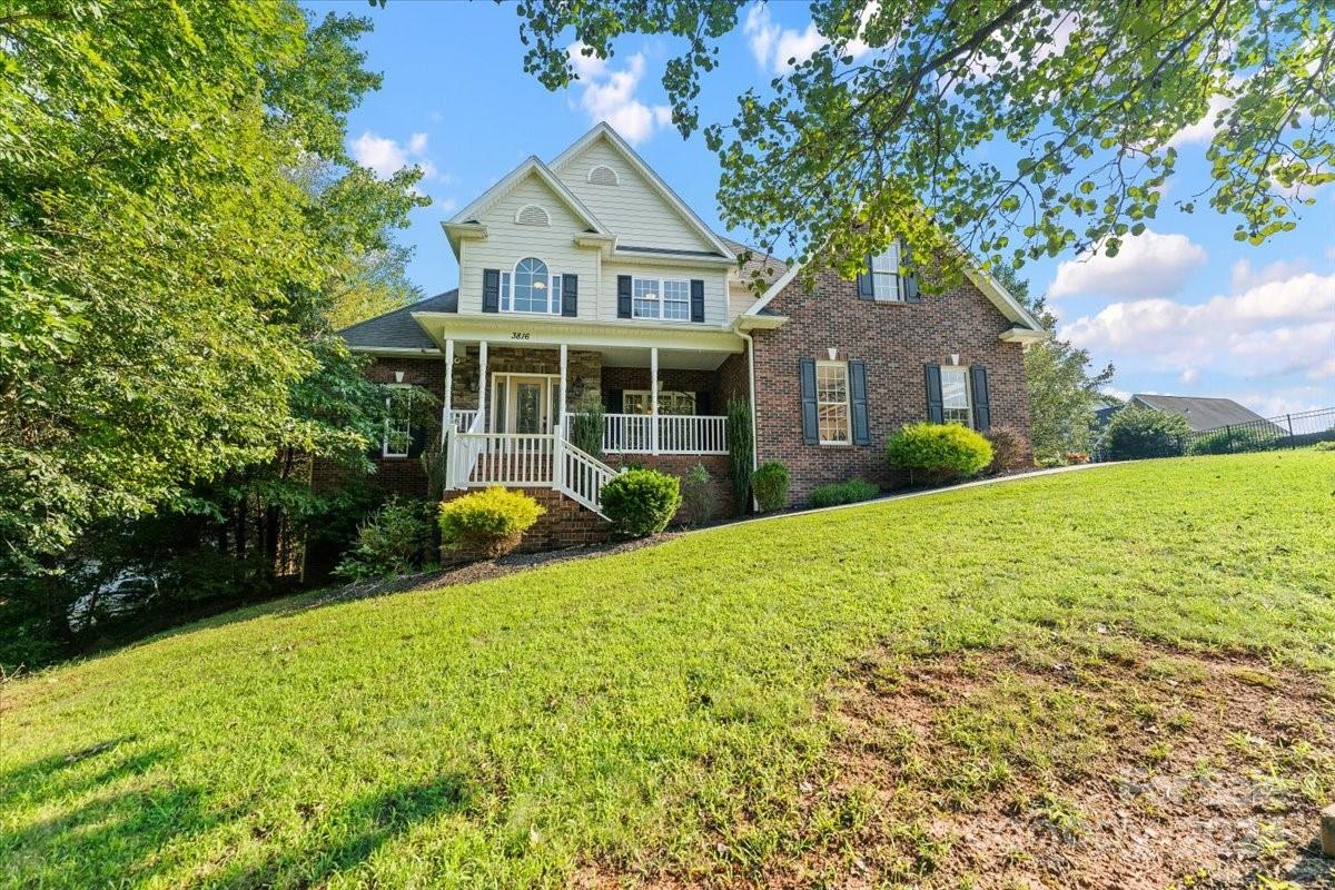 Property image 2 of 3816 Steve Ikerd Drive in Catawba Springs, Hickory, NC 28601