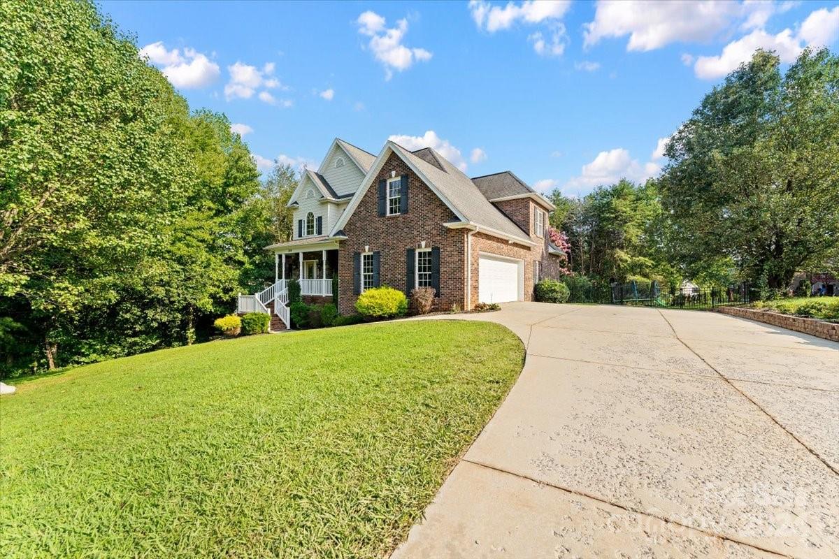 Property image 4 of 3816 Steve Ikerd Drive in Catawba Springs, Hickory, NC 28601