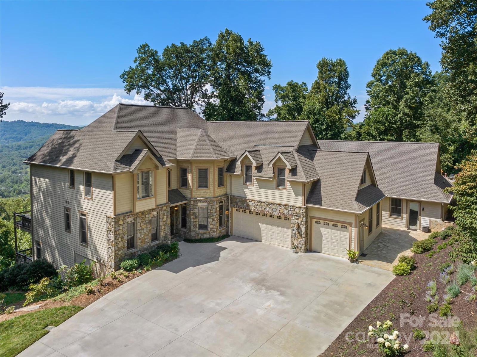 Property image 1 at 78 Crestridge Drive, Asheville, NC 28803
