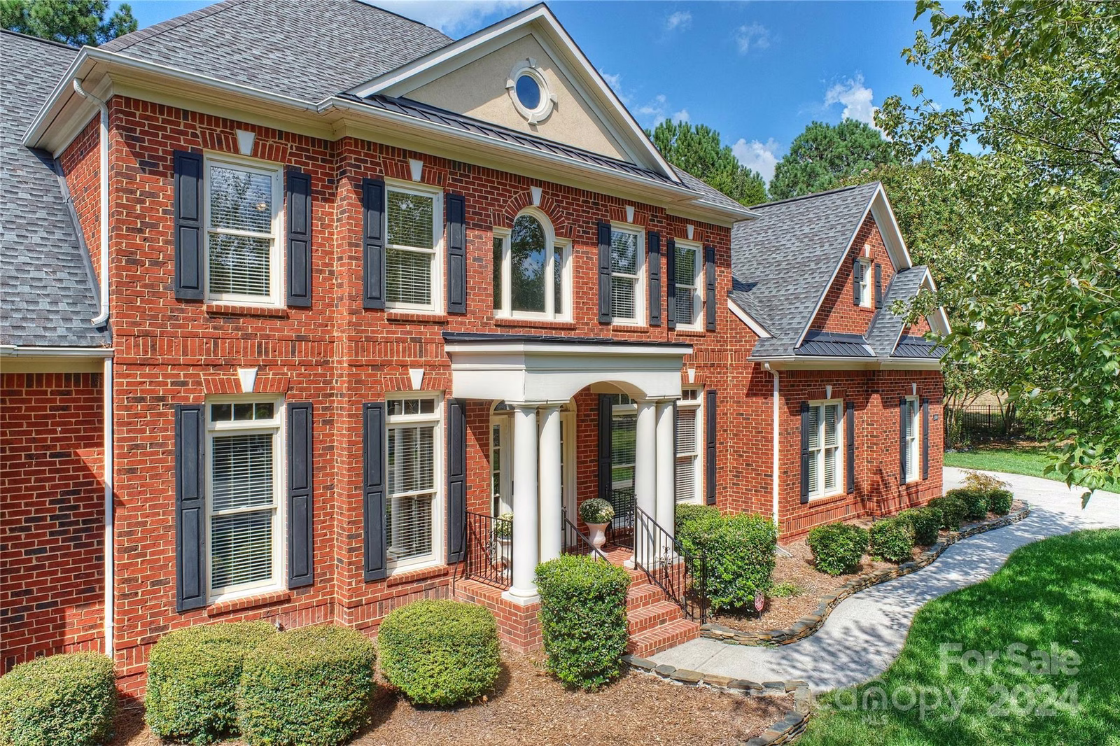 Property image 1 at 4004 Wallbrook Drive, Matthews, NC 28105