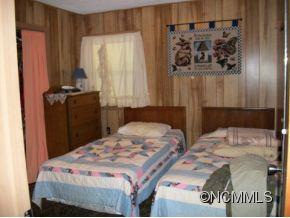 Property image 3 of 965 Hughes Gap Road in Beech Creek, Bakersville, NC 28705