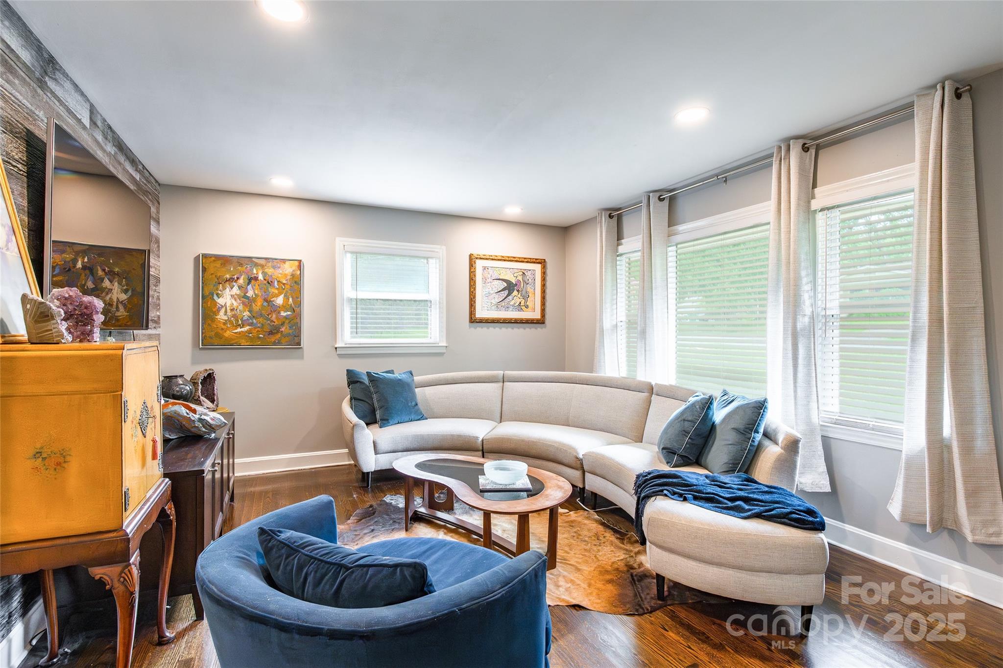 Property image 4 of 1645 Brookdale Avenue in Starmount, Charlotte, NC 28210