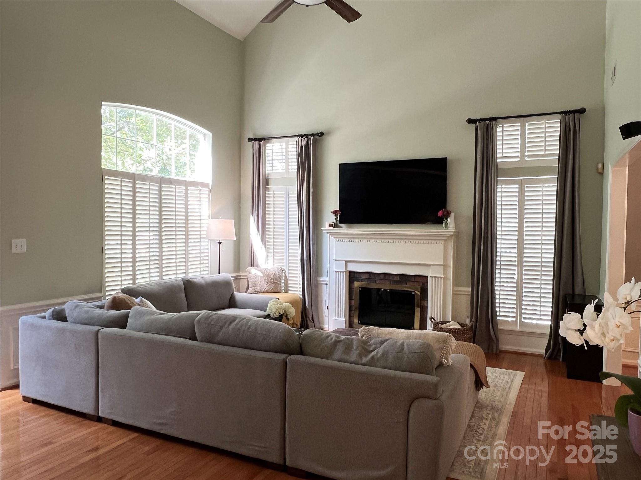 Property image 3 of 6231 Oxwynn Lane in Providence Commons, Charlotte, NC 28270