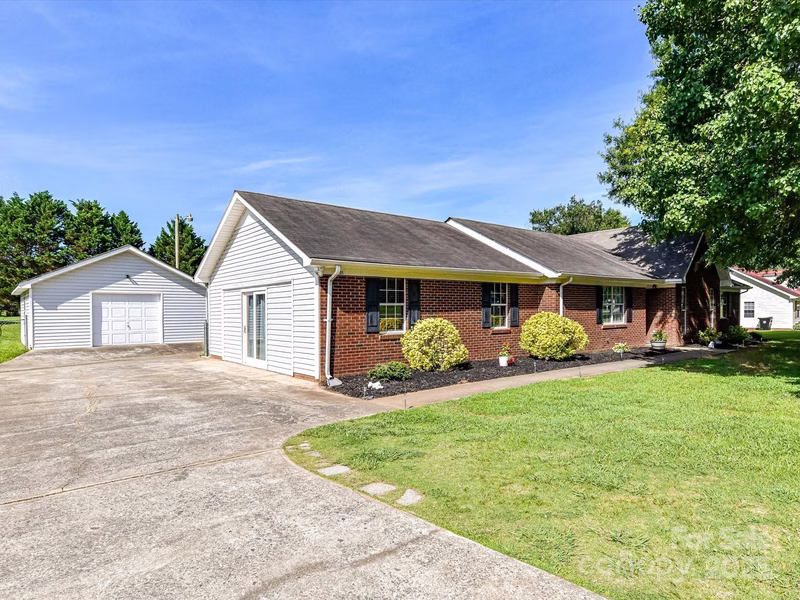 5105 Hampton Meadows Road