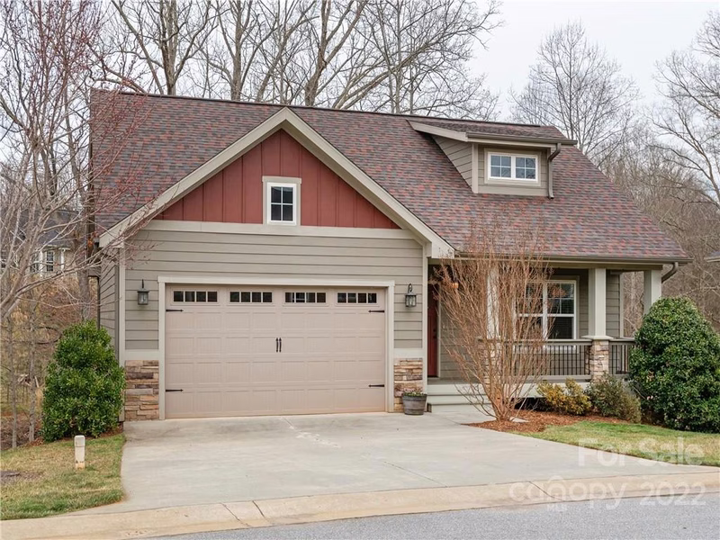 8 Asher Lane