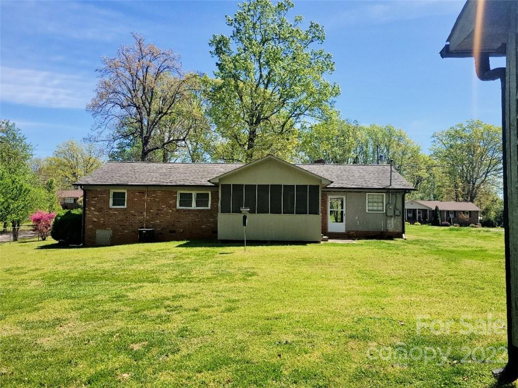 Property image 3 of 1289 Huckleberry Drive in Hillcrest Acres, Lincolnton, NC 28092