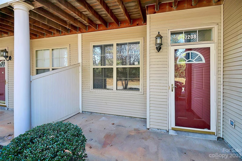Property image 3 at 7208 Michaels Landing Drive, Charlotte, NC 28262