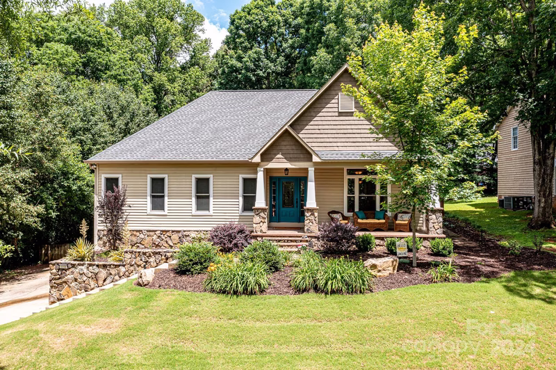 1058 Peachtree Lane