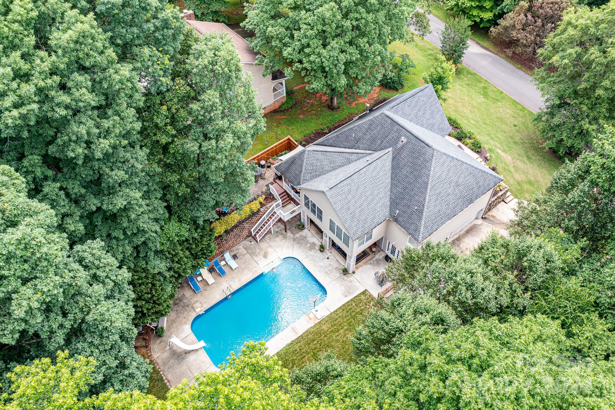 Property image 4 of 1058 Peachtree Lane in Old Orchard, Fort Mill, SC 29715