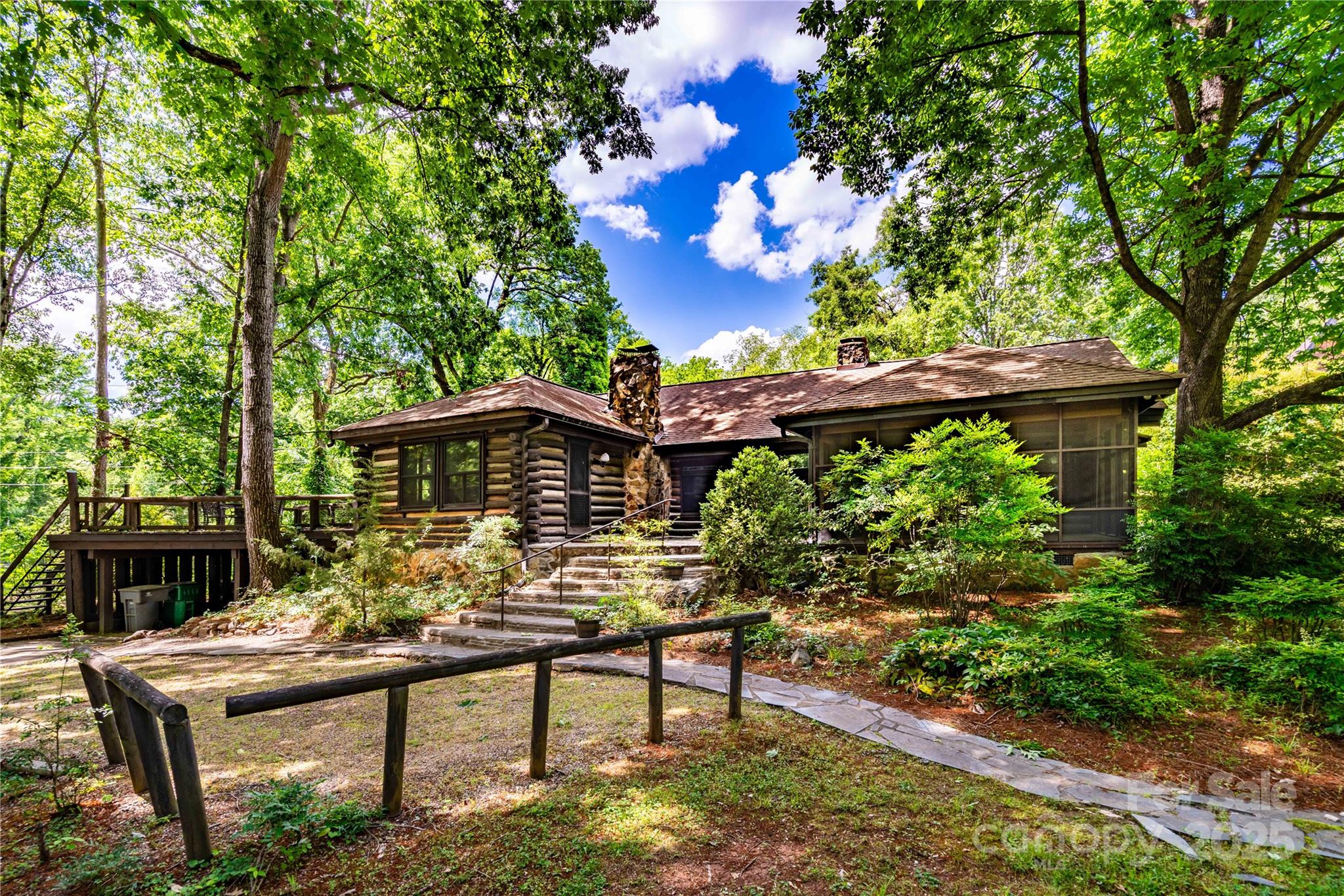 Property image 4 of 6510 Sharon Hills Road in Sharon Hills, Charlotte, NC 28210