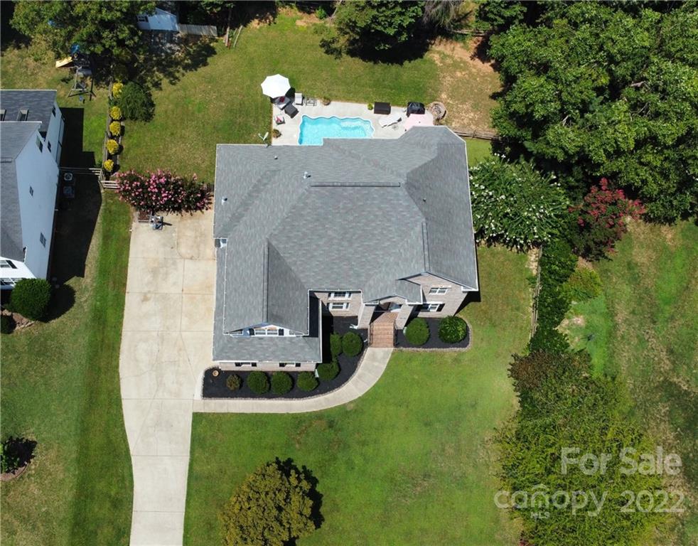Property image 3 of 110 Crossbow Lane in Morrison Cove, Mooresville, NC 28117
