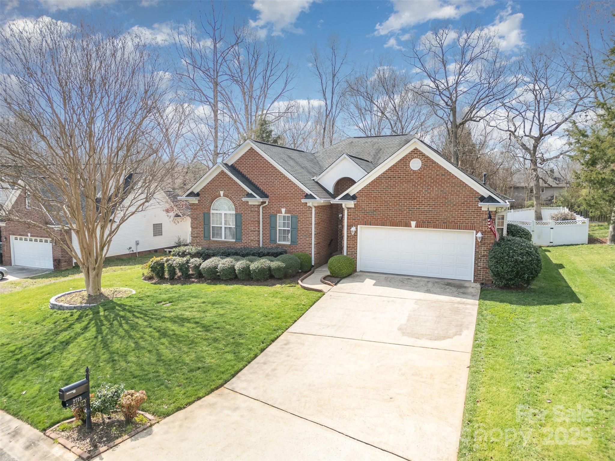 Property image 5 of 2713 Firethorn Court in Cypress Pointe, Gastonia, NC 28056