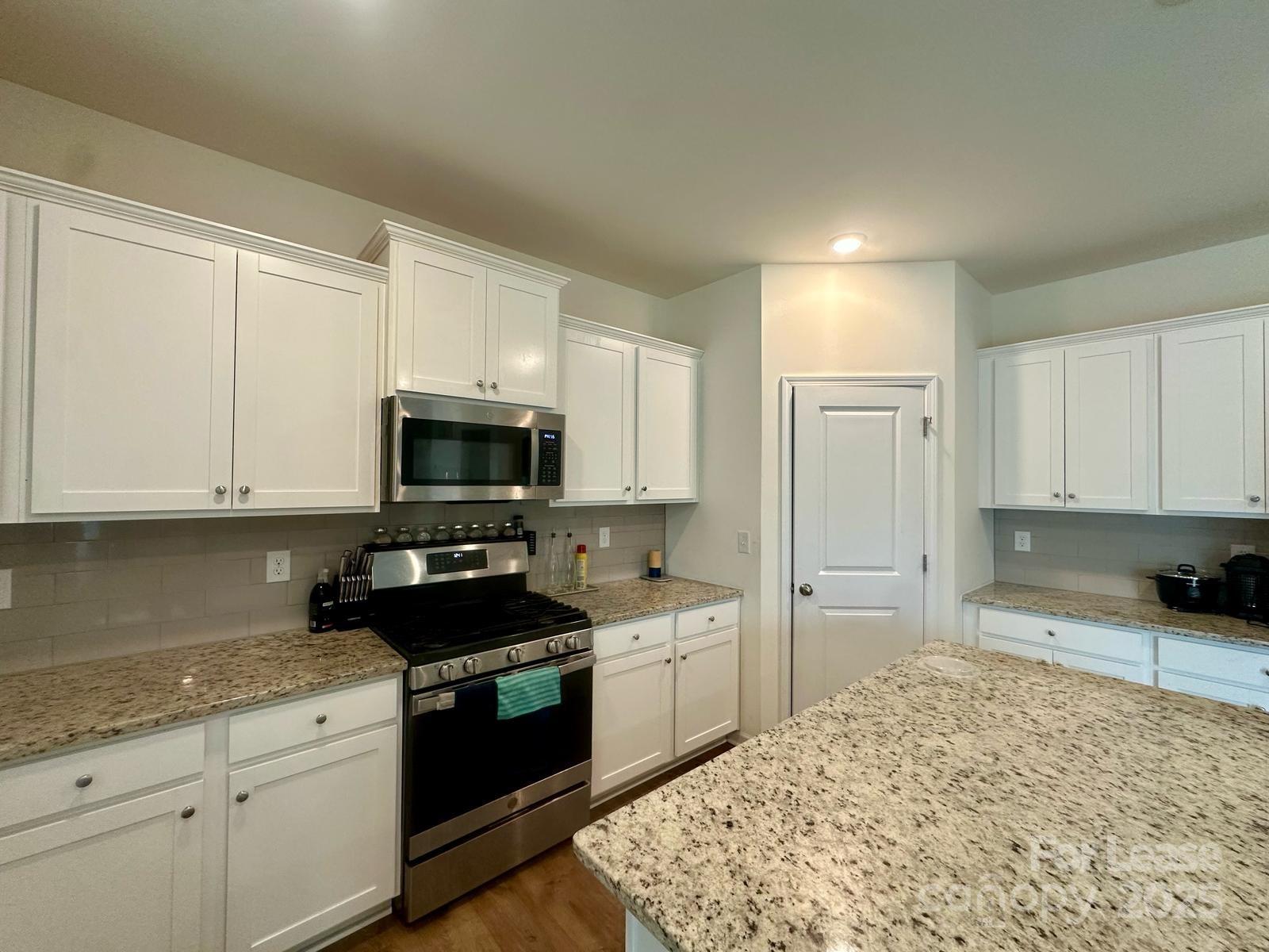 Property image 2 of 1425 Harleston Street in Stallings Brook, Indian Trail, NC 28079