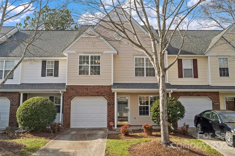 11824 Kevin Henry Place
