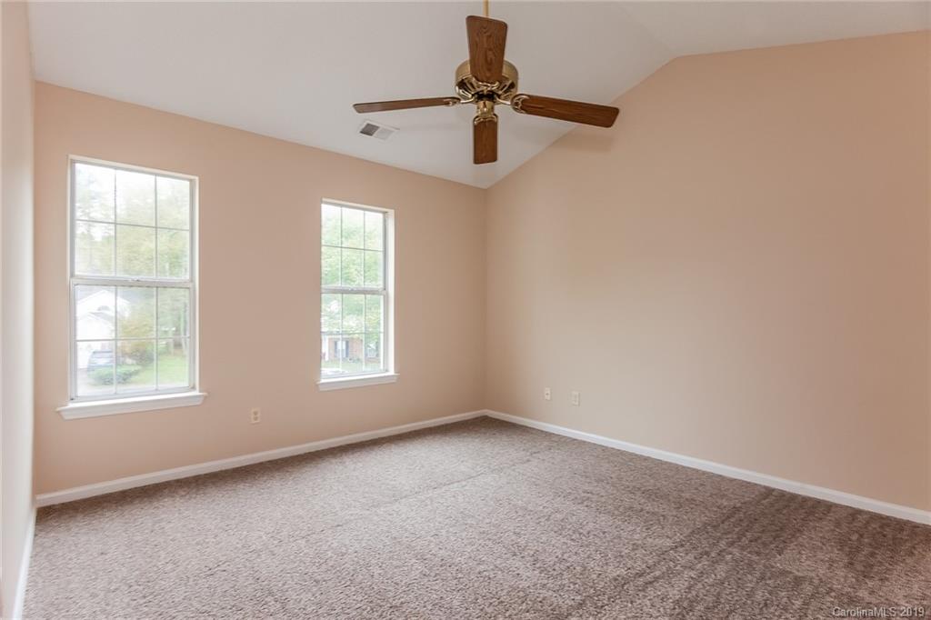 Property image 4 of 7309 Heronwood Lane in Pence Pond, Charlotte, NC 28227