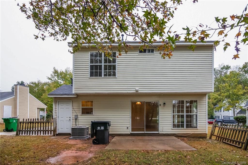 Property image 5 of 7309 Heronwood Lane in Pence Pond, Charlotte, NC 28227