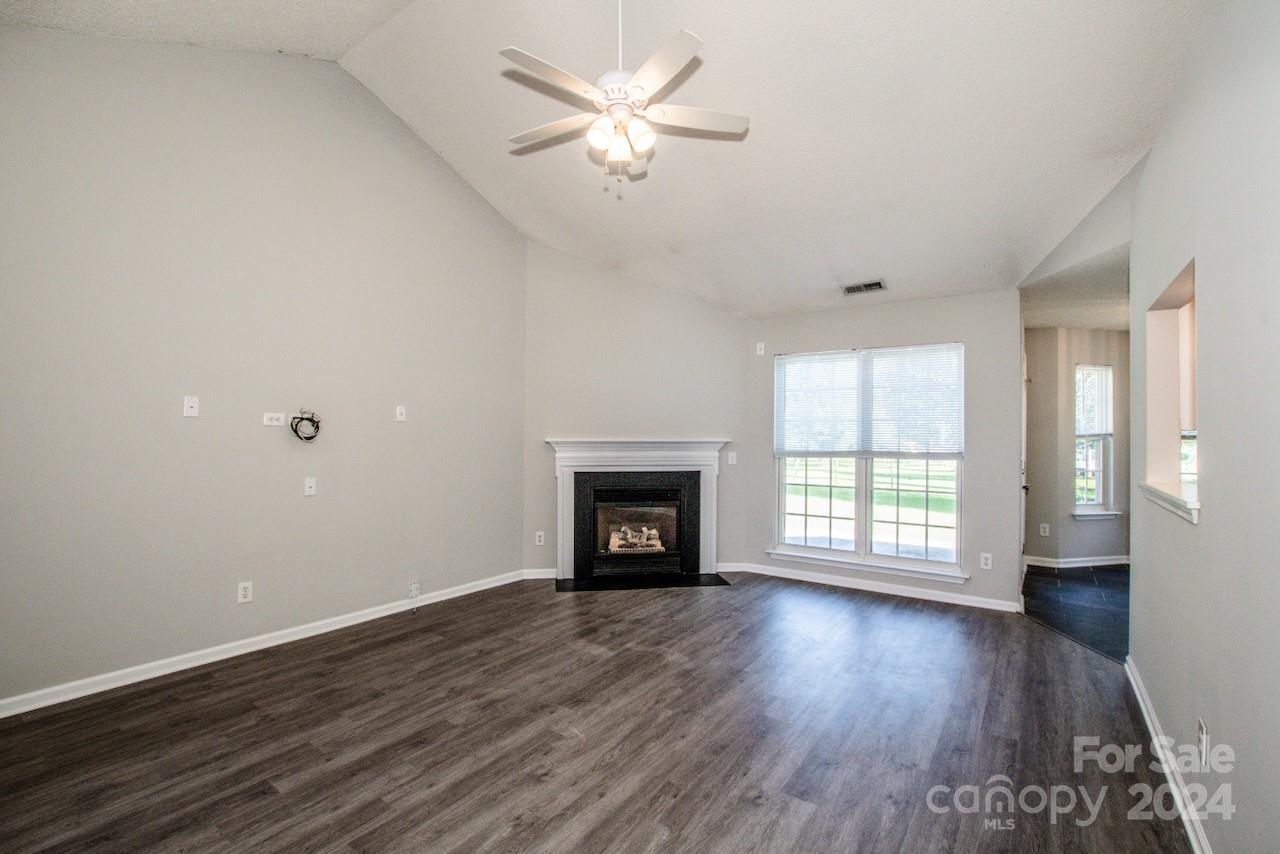 Property image 3 of 14322 Chenault Drive in Covington, Huntersville, NC 28078