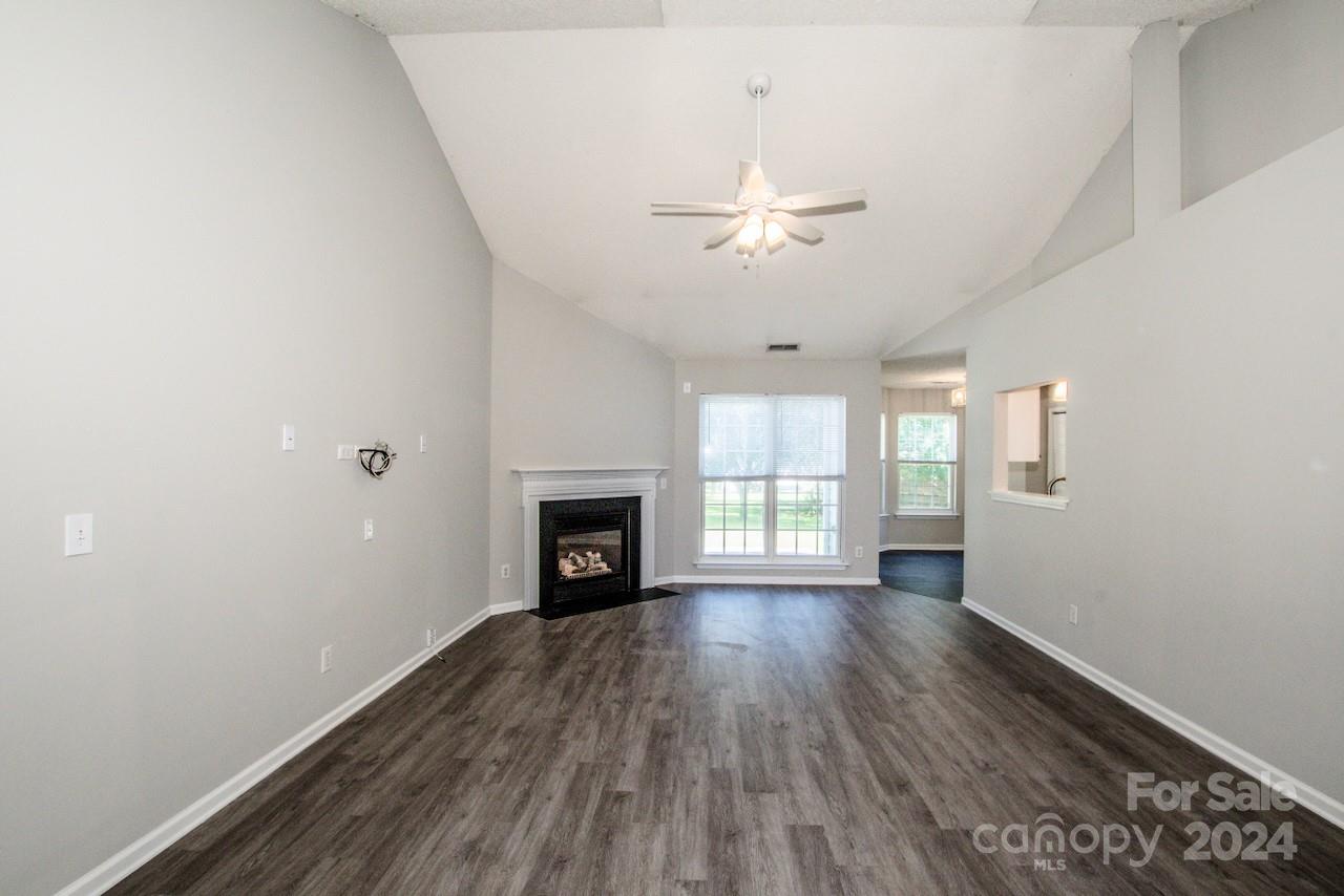 Property image 5 of 14322 Chenault Drive in Covington, Huntersville, NC 28078