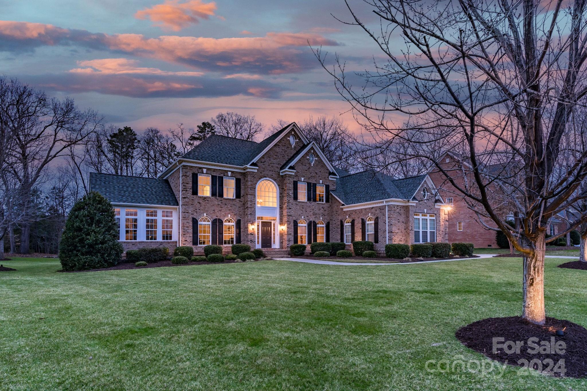 Property image 3 of 7101 Yellowhorn Trail in Weddington Trace, Waxhaw, NC 28173