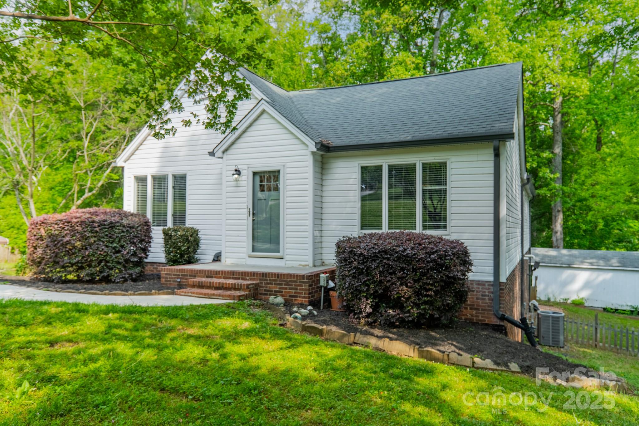 Property image 3 of 2646 Jacobs Road in Sedgefield, Gastonia, NC 28054